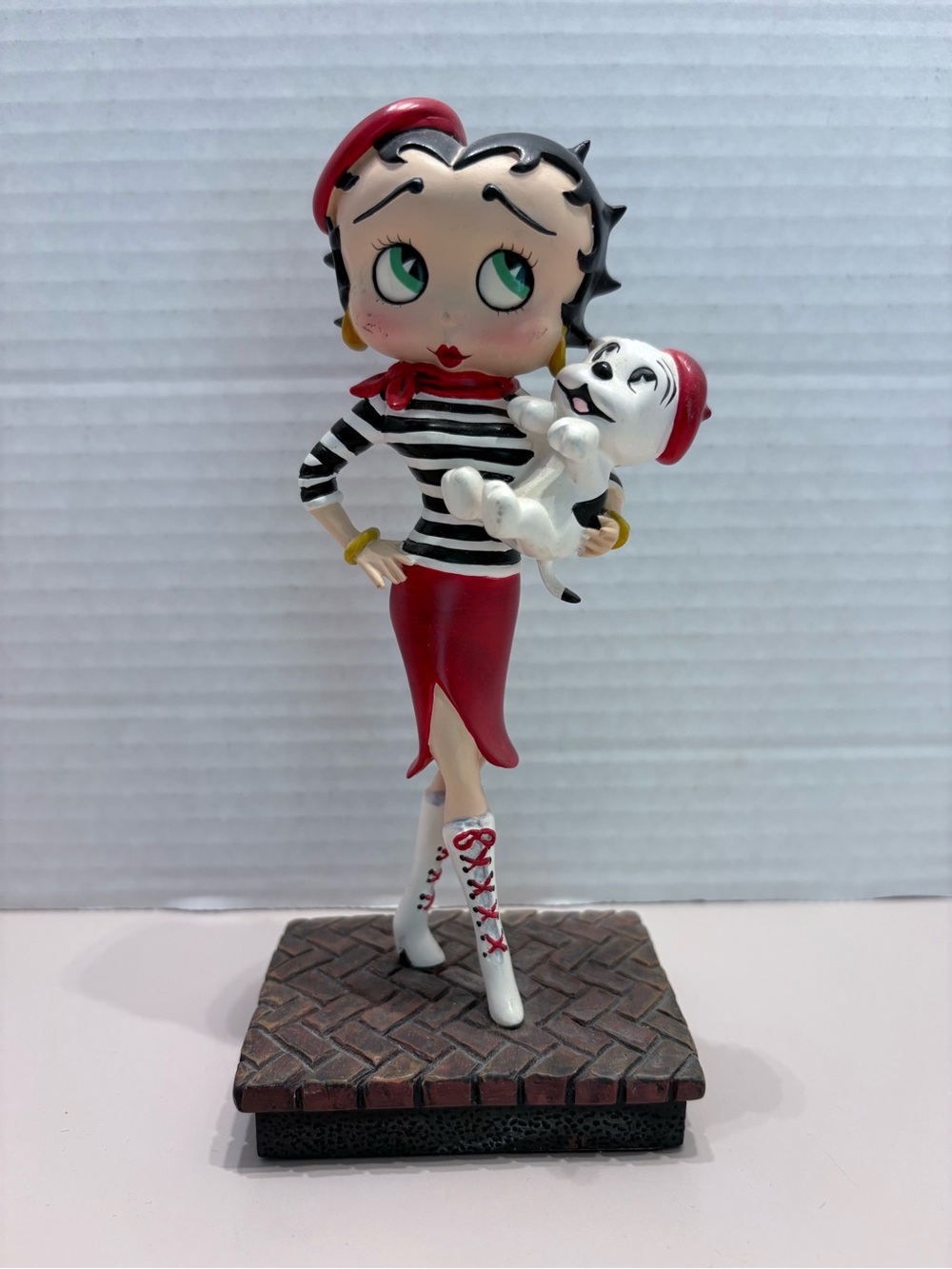 Vintage Betty Boop “Ooh La La” Figurine